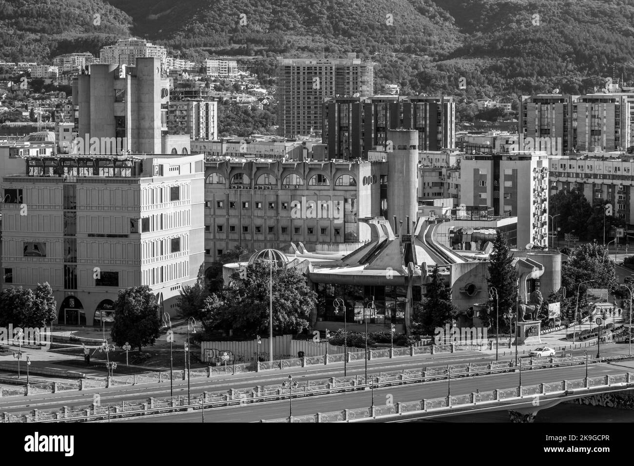 Viof Central Post Office en Skopje, Macedonia del Norte, ejemplo de