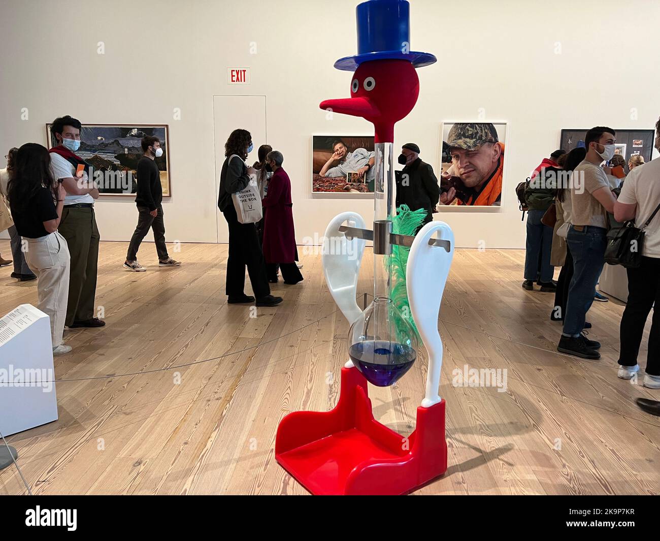 La Whitney Bienal es una exposición bienal de arte contemporáneo estadounidense, típicamente por artistas jóvenes y menos conocidos, en exhibición en el Whitney. Foto de stock