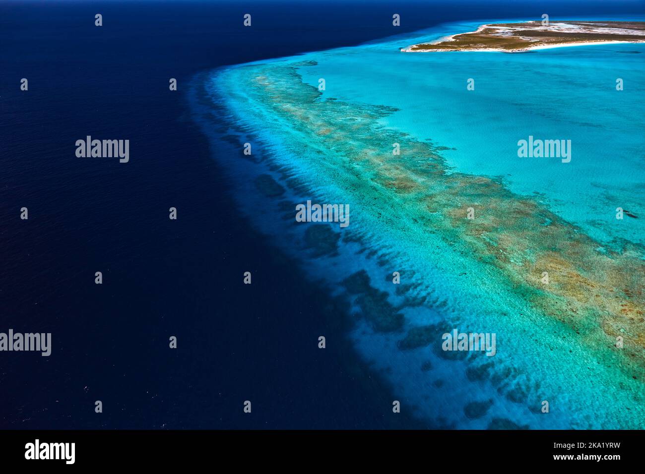 Bahamas islas aguas poco profundas alrededor de las islas aéreas Foto de stock