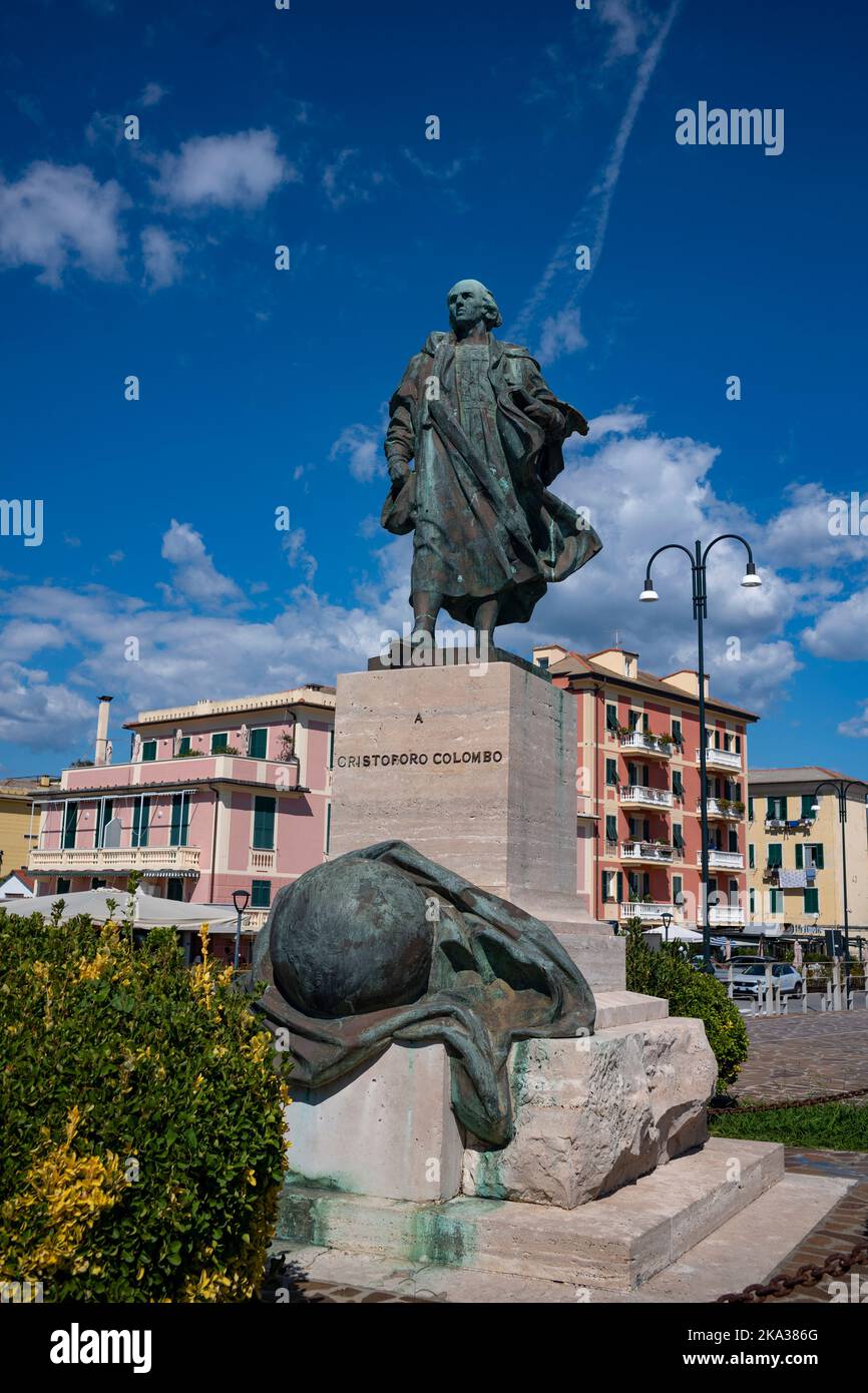 Lavagna Chiavari Riviera Liguria Italia Sept 2022 Estatua de Cristóbal Colón, Cristoforo Colombo Foto de stock