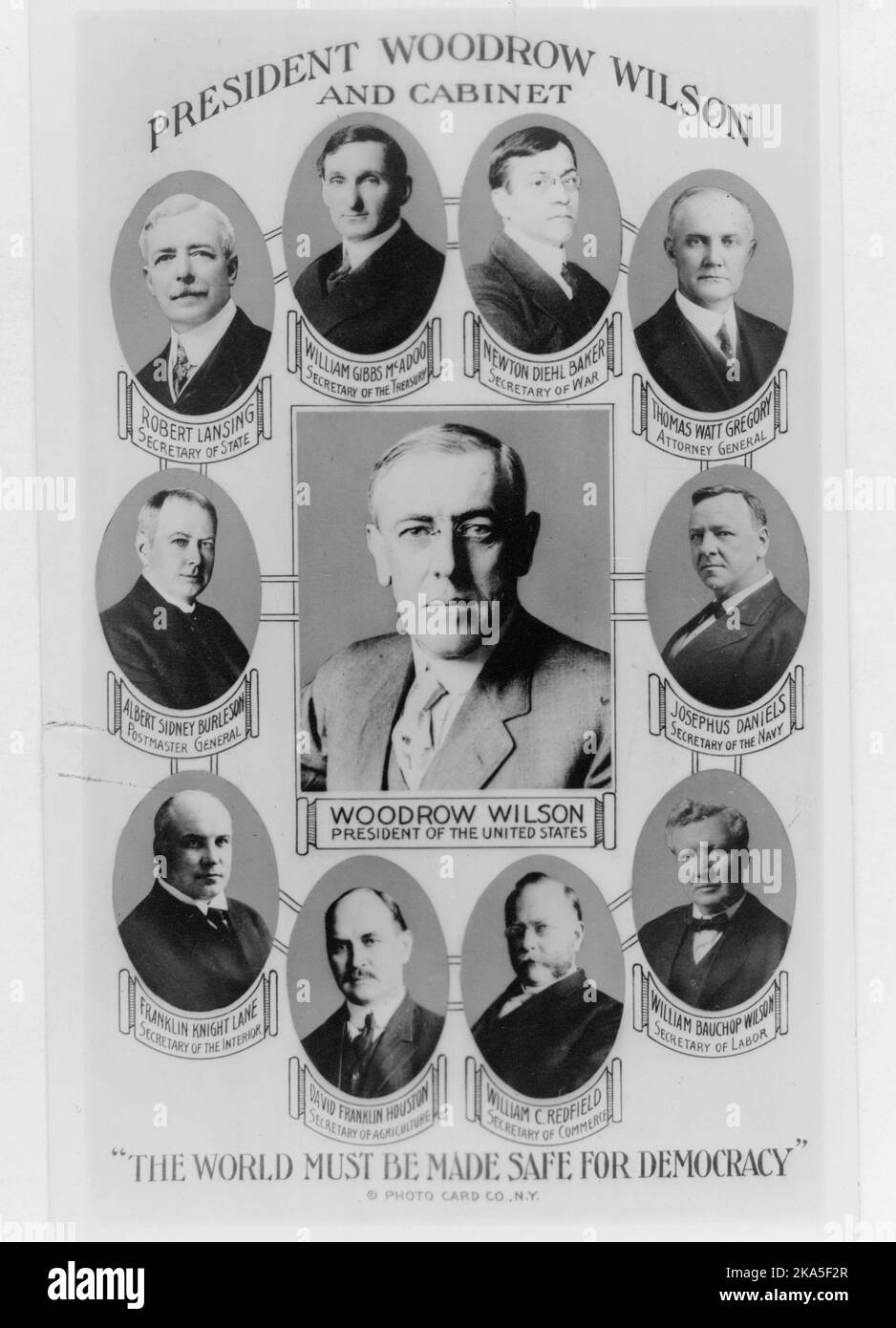 Una ilustración vintage del presidente estadounidense Woodrow Wilson y su gabinete Foto de stock