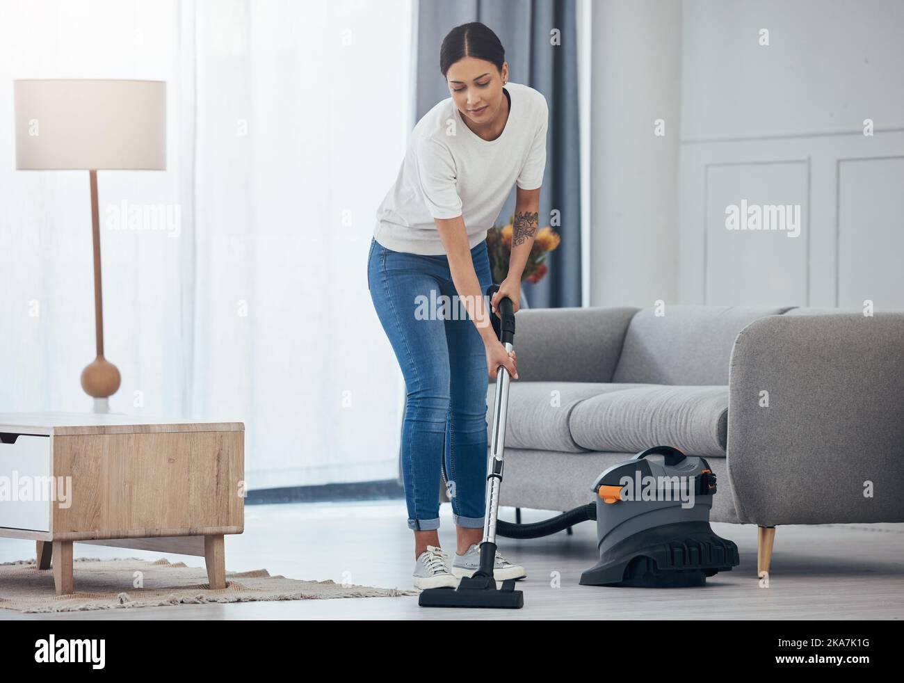 Maquina para limpiar el piso fotografías e imágenes de alta resolución -  Alamy