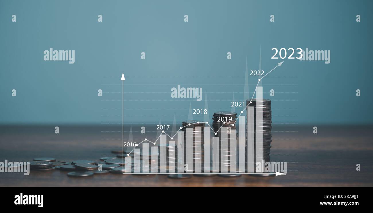 2023 año, concepto de inversión y tecnología de financiación empresarial. Inversiones en el Mercado de Valores Fondos y Activos Digitales. Empresario Analizar Forex trading gr Foto de stock