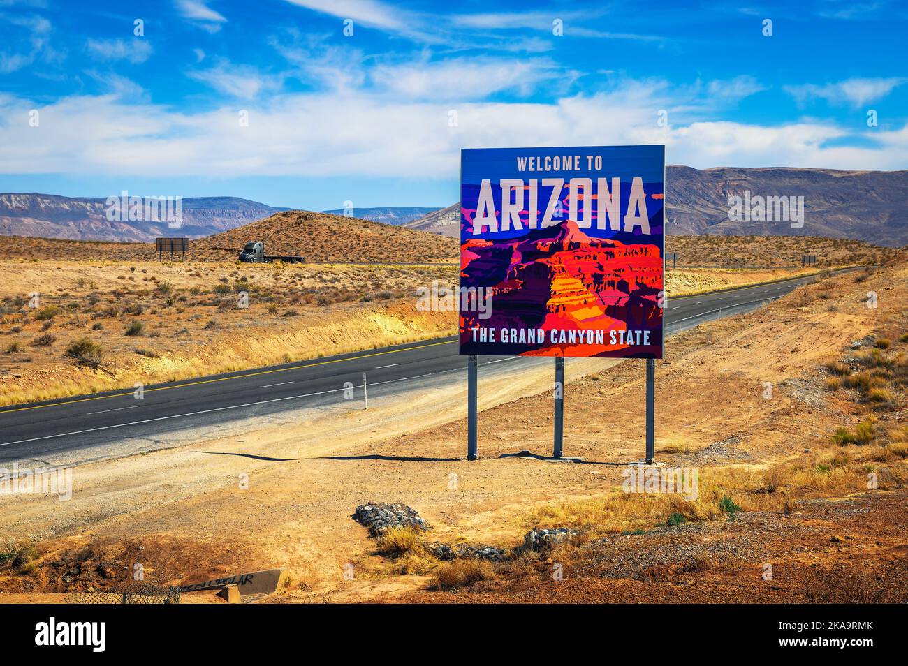 Bienvenido a Arizona State Sign situado a lo largo de la I-15 en la frontera con Utah Foto de stock
