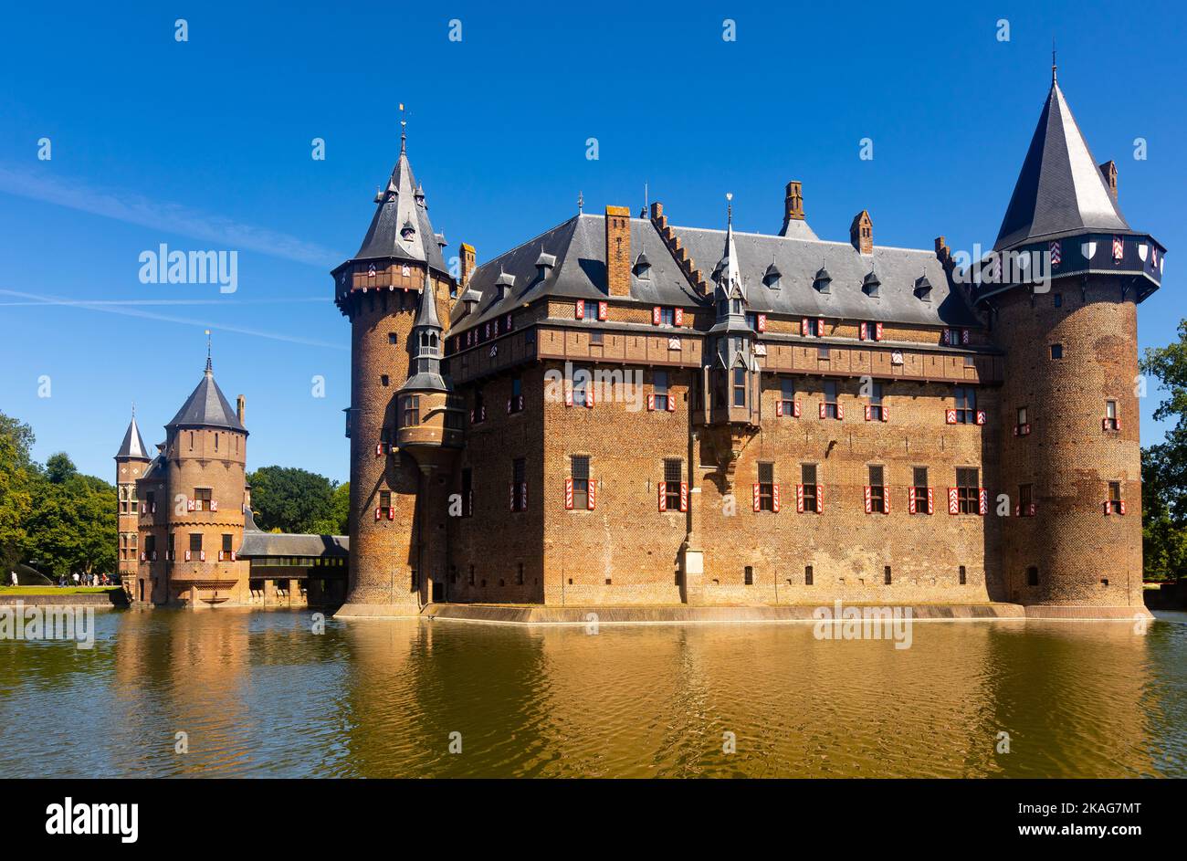 Castillo de Haar rodeado de foso Foto de stock