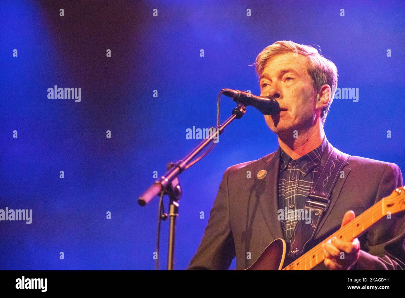 Londres, Reino Unido. Miércoles, 2 de Noviembre, 2022. Bill Callahan actuando en vivo en el escenario en la Roundhouse de Londres. Foto: Richard Gray/Alamy Live News Foto de stock