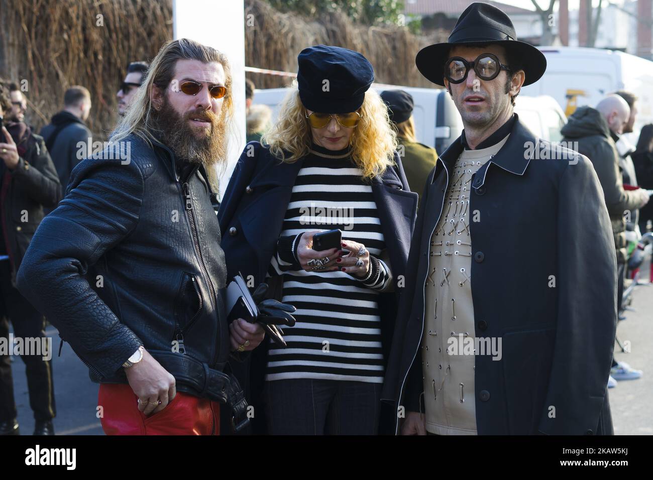 Jeans para hombre fotografías e imágenes de alta resolución - 10 - Alamy