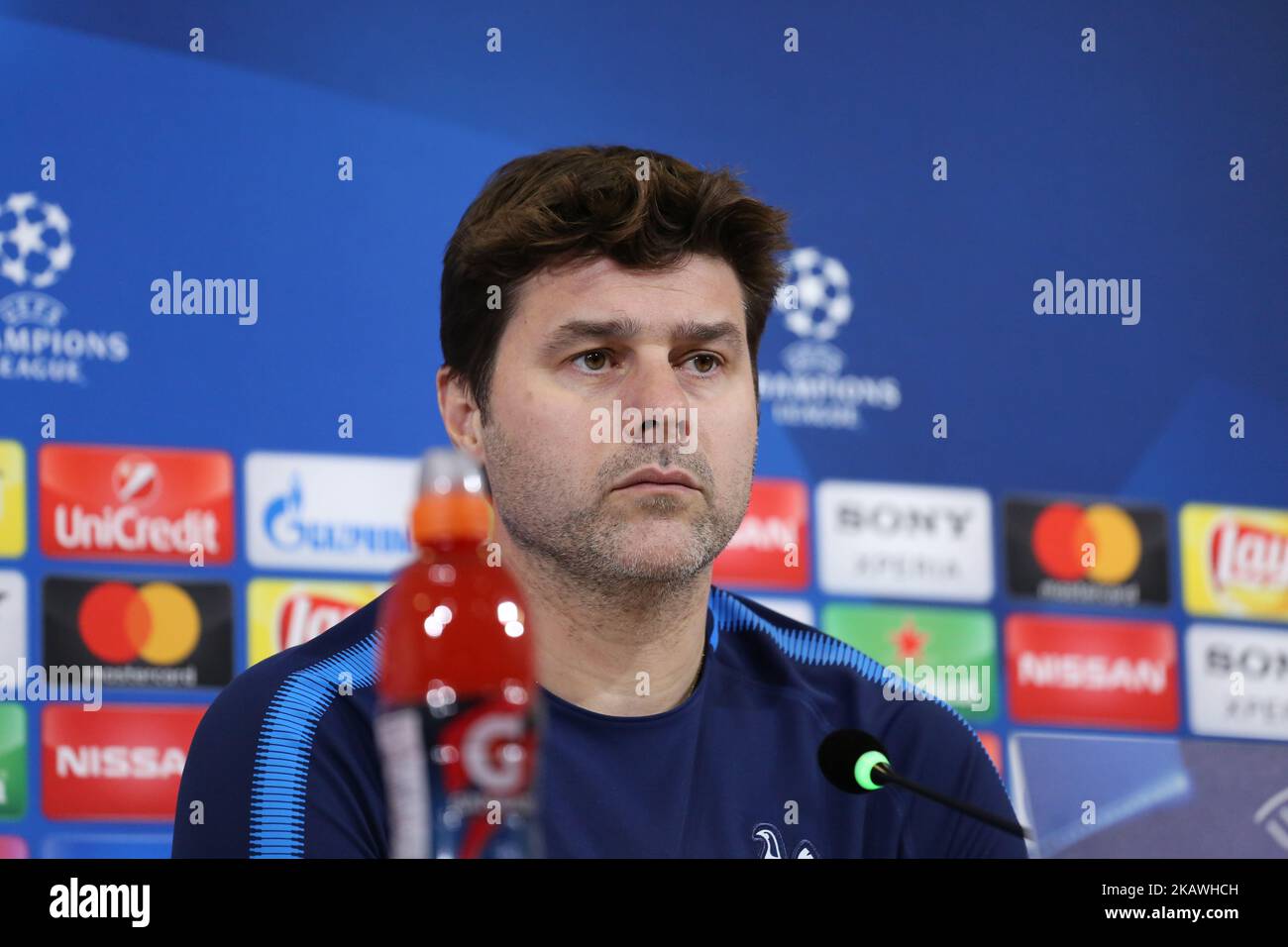 Mauricio Pochettino durante la rueda de prensa del Tottenham Hotspur FC en  la víspera del primer partido de la Ronda 16 de la UEFA Champions League  2017/18 entre el Juventus FC y