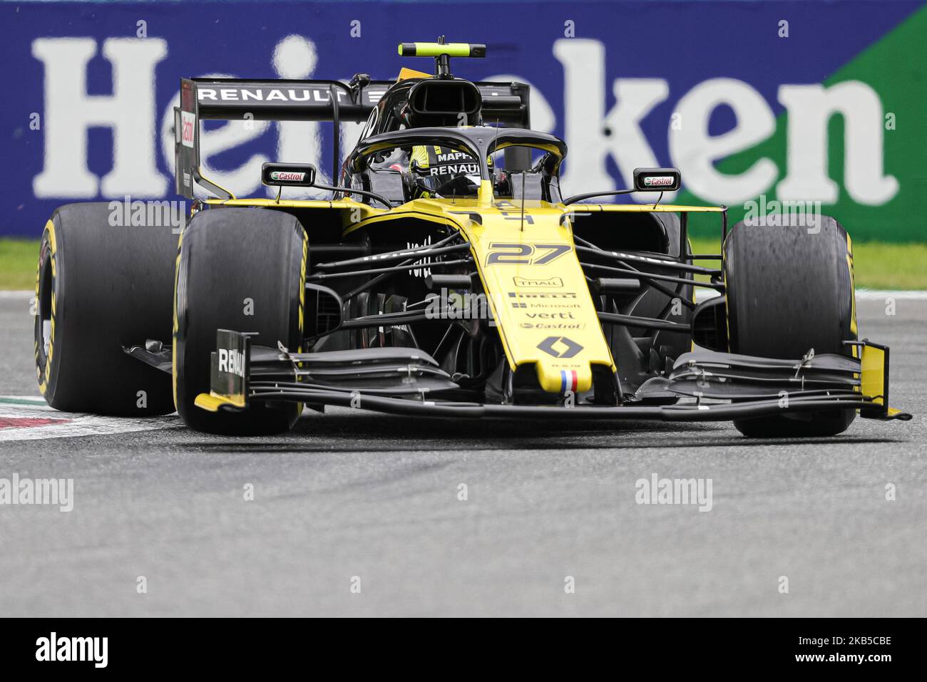 Nico Hulkenberg Conducir el (27) Renault F1 Team en pista durante la práctica para el Gran Premio de Fórmula Uno de Italia en Autodromo di Monza el 6 de septiembre de 2019 en Monza, Italia. (Foto de Emmanuele Ciancaglini/NurPhoto) Foto de stock