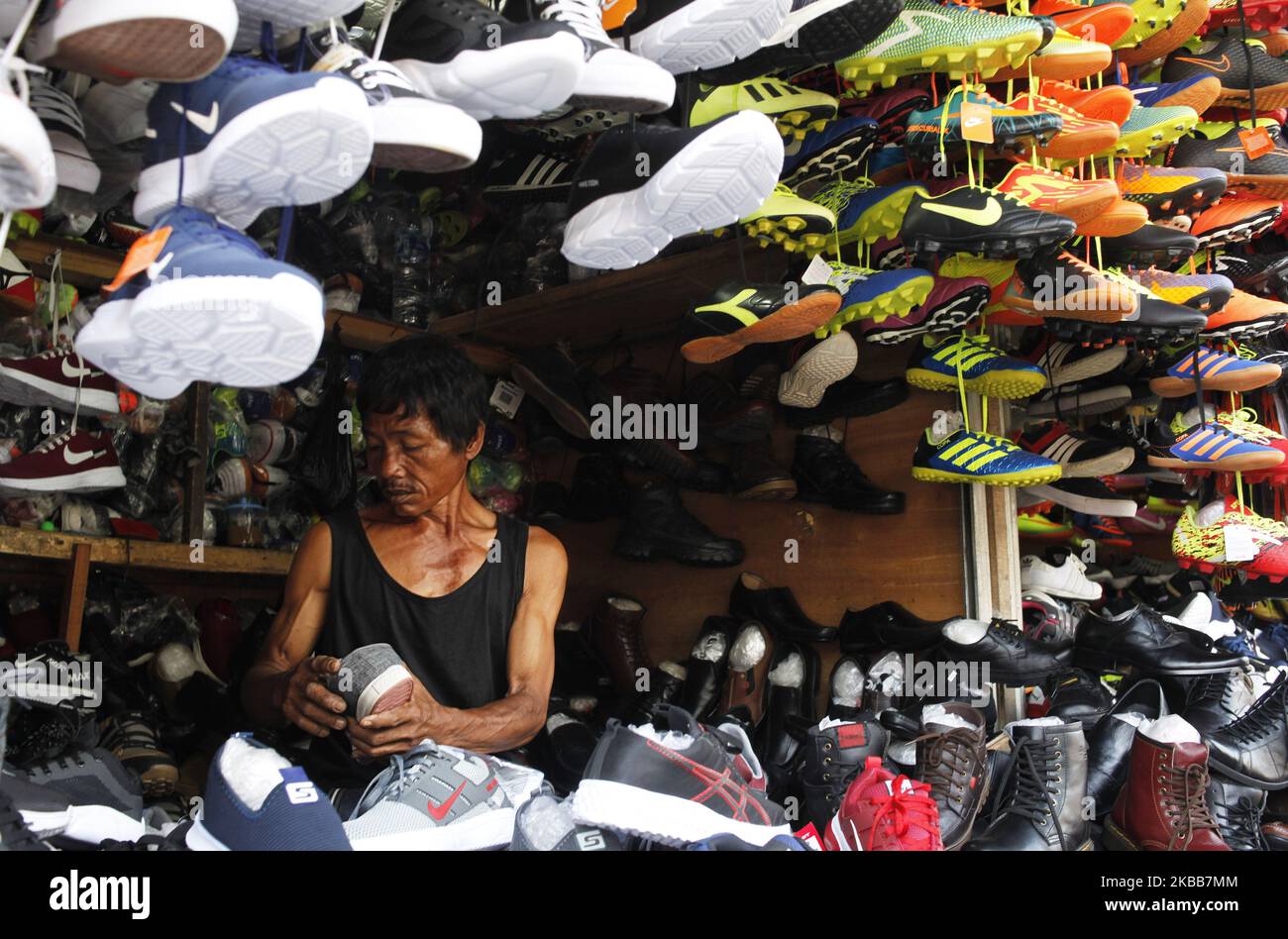 Los zapatos importados son originales sale