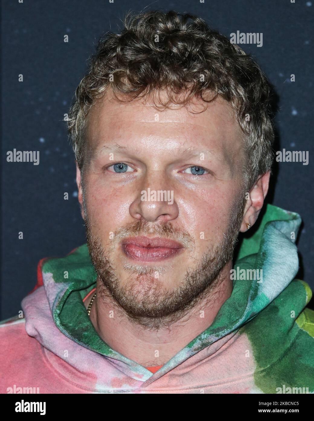 HOLLYWOOD, LOS ANGELES, CALIFORNIA, USA - DICIEMBRE 11: El actor Sebastian Bear McClard llega al estreno en Los Ángeles de 'Uncut Gems', celebrado en el Arclight Cinerama Dome el 11 de diciembre de 2019 en Hollywood, Los Angeles, California, Estados Unidos. (Foto de Xavier Collin/Image Press Agency/NurPhoto) Foto de stock