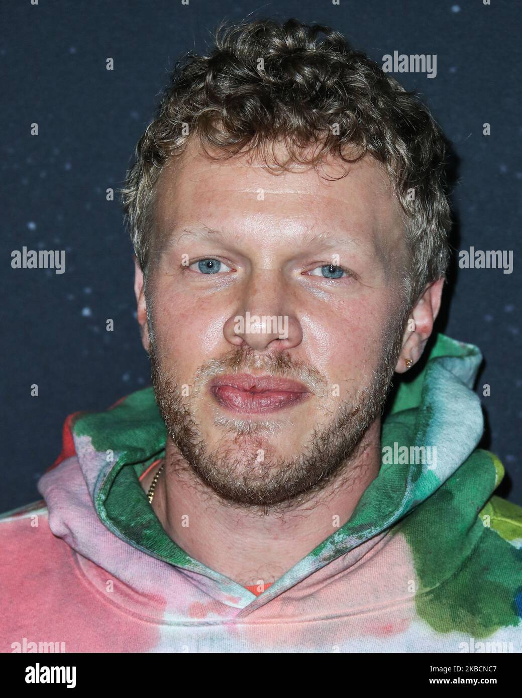 HOLLYWOOD, LOS ANGELES, CALIFORNIA, USA - DICIEMBRE 11: El actor Sebastian Bear McClard llega al estreno en Los Ángeles de 'Uncut Gems', celebrado en el Arclight Cinerama Dome el 11 de diciembre de 2019 en Hollywood, Los Angeles, California, Estados Unidos. (Foto de Xavier Collin/Image Press Agency/NurPhoto) Foto de stock