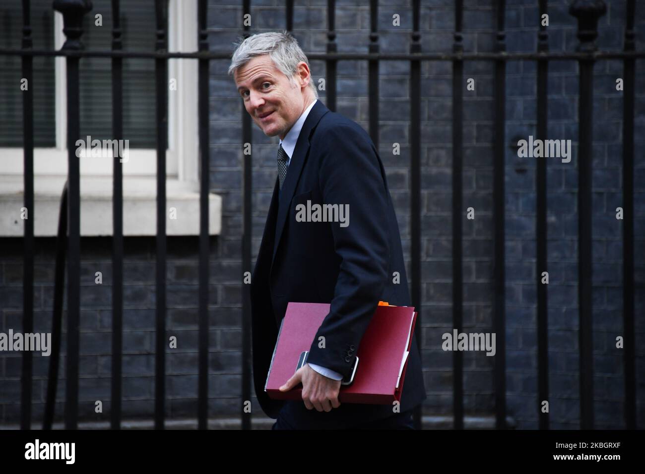 Zac Goldsmith MP llega a Downing Street en Londres el 11 de febrero de 2020. Johnson tuvo que anunciar el martes sus planes para el ferrocarril de alta velocidad HS2, y algunos informes sugieren que se atendrá al proyecto de larga duración a pesar de los altos costes (Foto de Alberto Pezzali/NurPhoto) Foto de stock