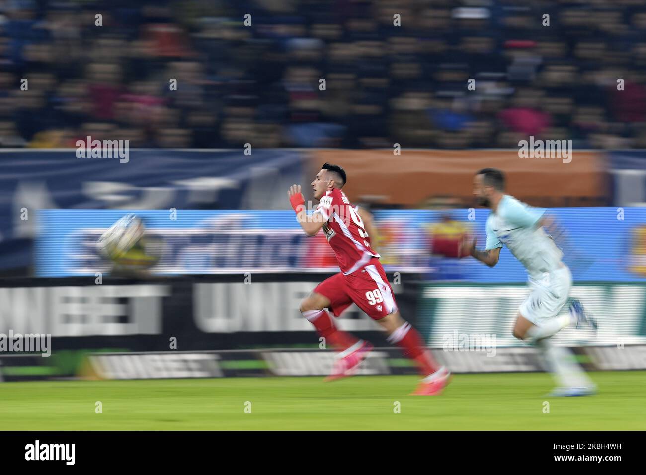 Robert moldoveanu de dinamo fotografías e imágenes de alta resolución