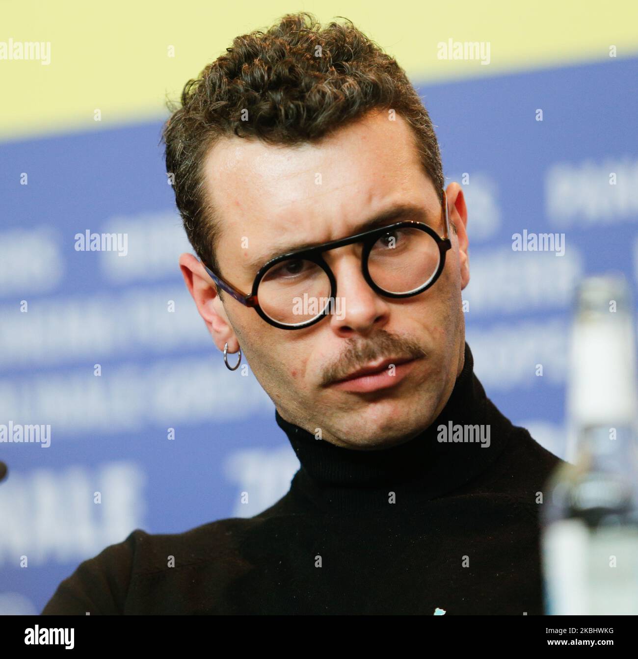 El actor italiano Gabriel Montesi asiste a la conferencia de prensa 'Bed Tales' durante el 70th Festival Internacional de Cine de Berlinale en Grand Hyatt en Berlín, Alemania, el 25 de febrero de 2020. (Foto de Dominika Zarzycka/NurPhoto) Foto de stock