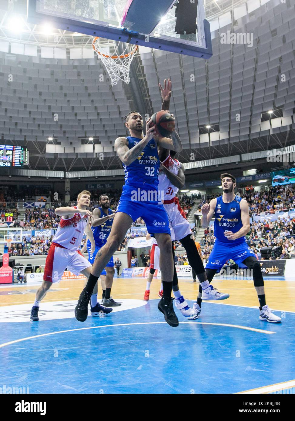 Augusto Lima de San Pablo Burgos durante el encuentro Liga Endesa entre San  Pablo Burgos vs Montakit Fuenlabrada en el Coliseum Burgos. 7 de marzo de  2020, Burgos.(Foto de Rodrigo Mena Ruiz/COOLMedia/NurPhoto