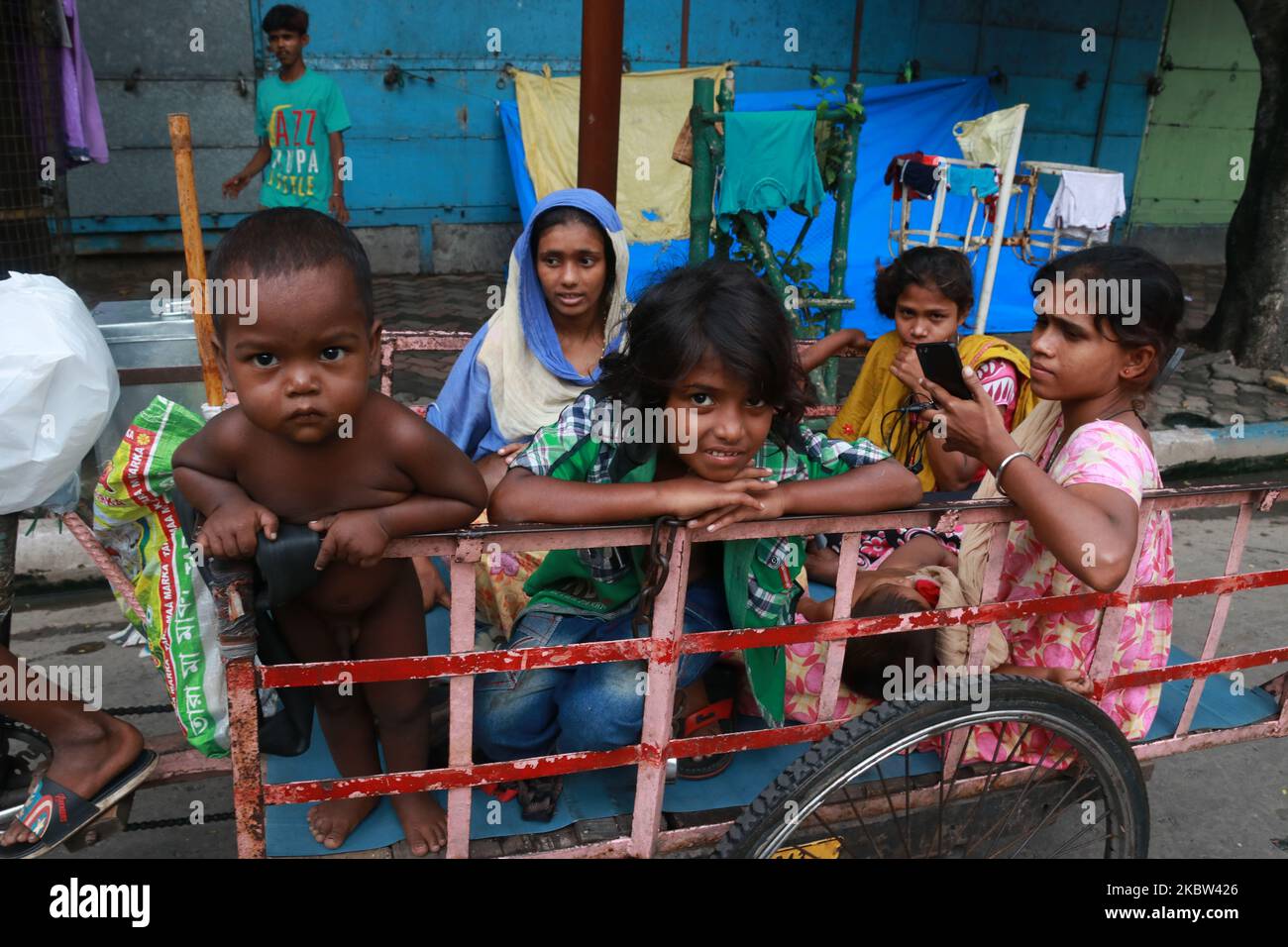 fotografía de niños sin hogar