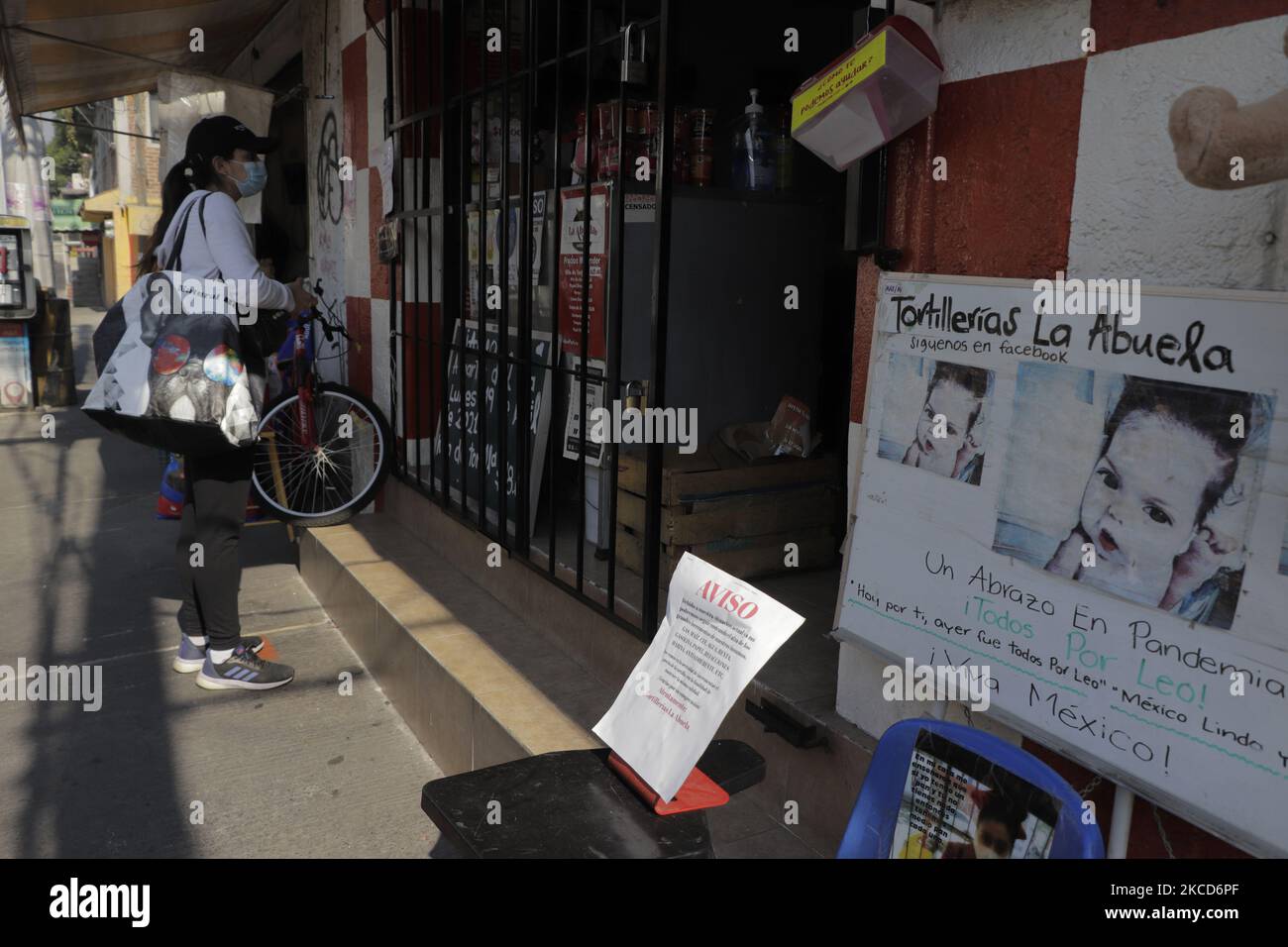 Vista exterior de la fábrica de tortillas La Abuela, ubicada en el