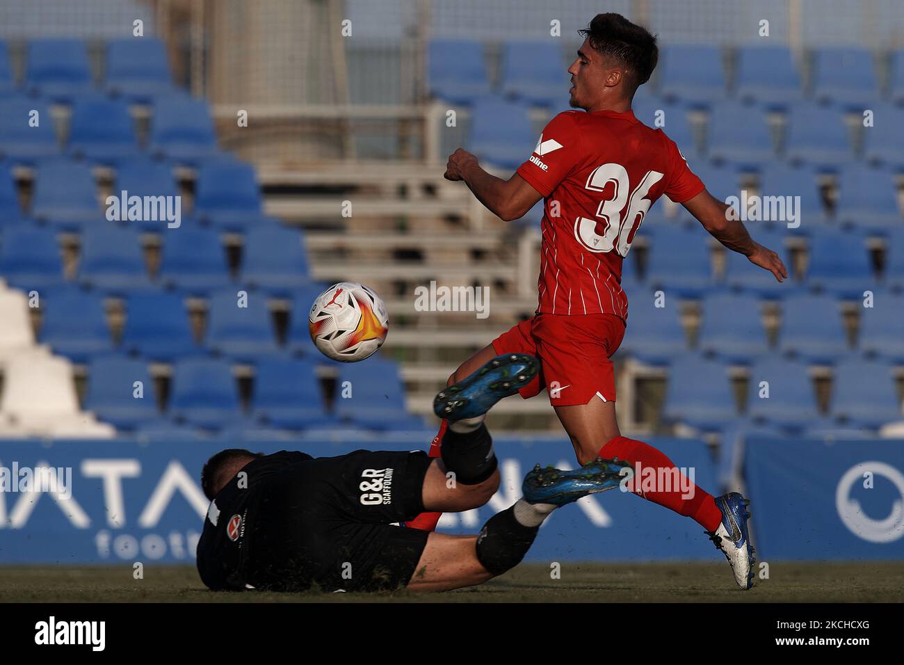 Conil CF 1-1 Sevilla Atlético: primer empate tras cuatro triunfos en  pretemporada