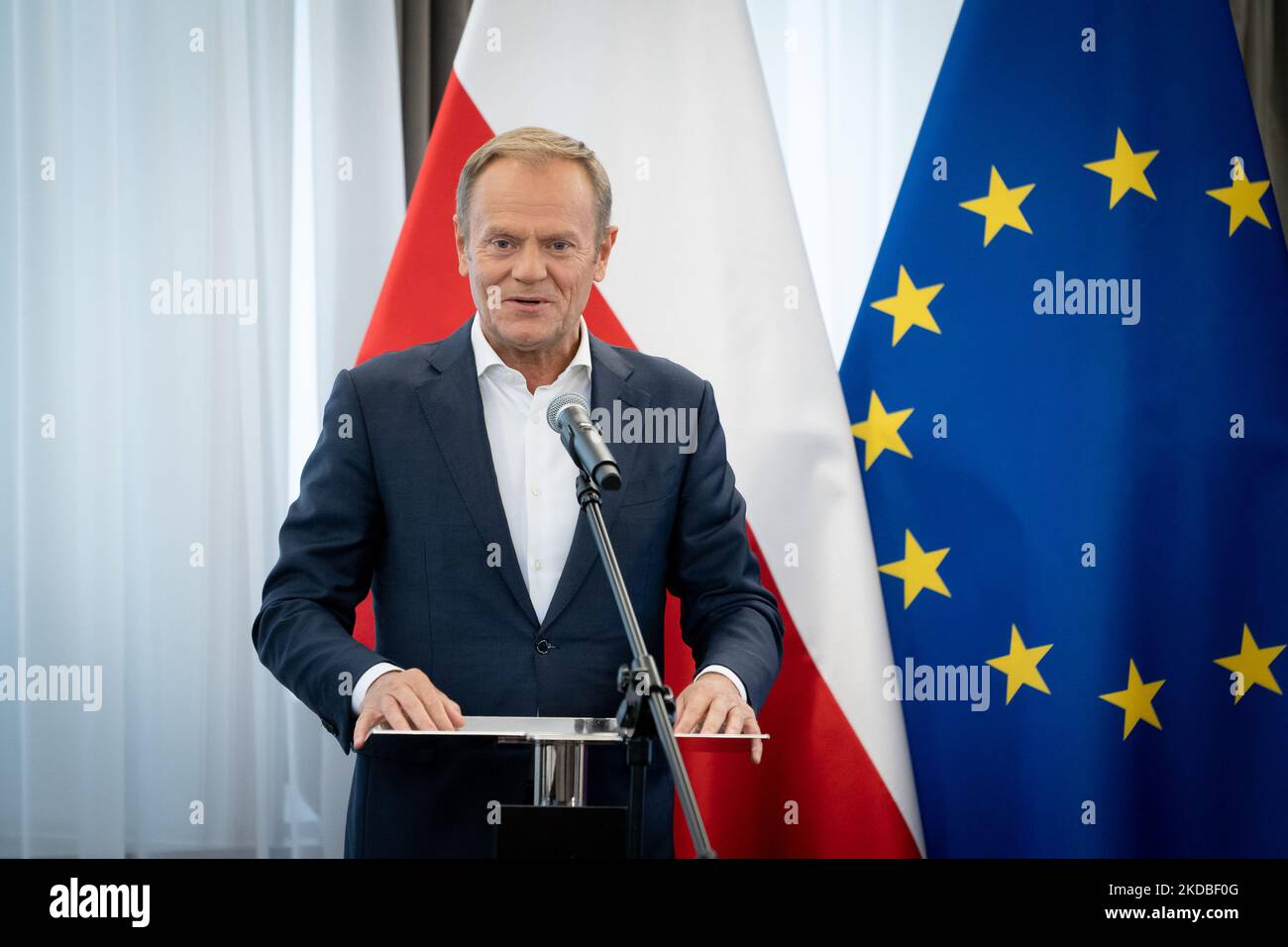 Donald Tusk durante una reunión en la que partidos de la oposición polaca firmaron el acuerdo sobre el Control Cívico de las Elecciones, en el Senado (cámara alta del parlamento) en Varsovia, Polonia, el 3 de junio de 2022 (Foto de Mateusz Wlodarczyk/NurPhoto) Foto de stock