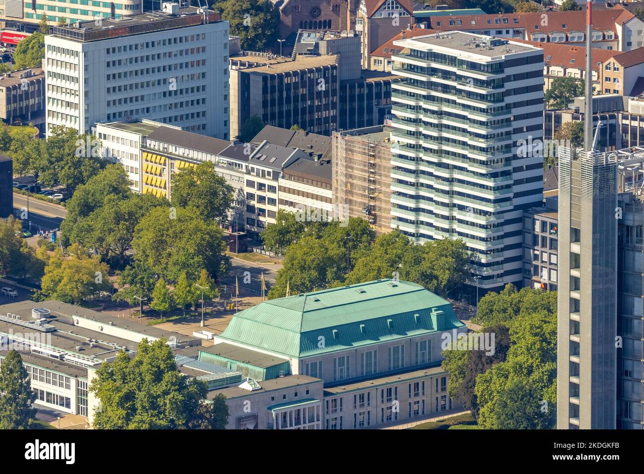 Vista aérea, edificio residencial de nueva construcción de gran altura Huyssen Quartier, Südviertel, Essen, área de Ruhr, Renania del Norte-Westfalia, Alemania, DE, Comida Foto de stock