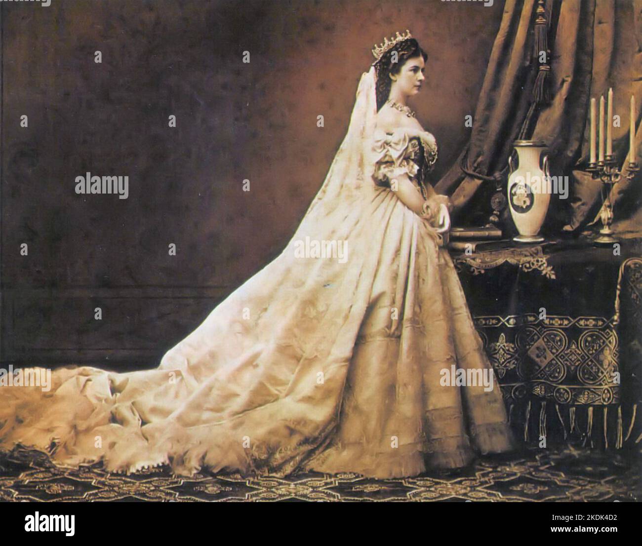 EMPERATRIZ ELISABETH DE AUSTRIA ( 1837-1898 ) EN 1867 Foto de stock