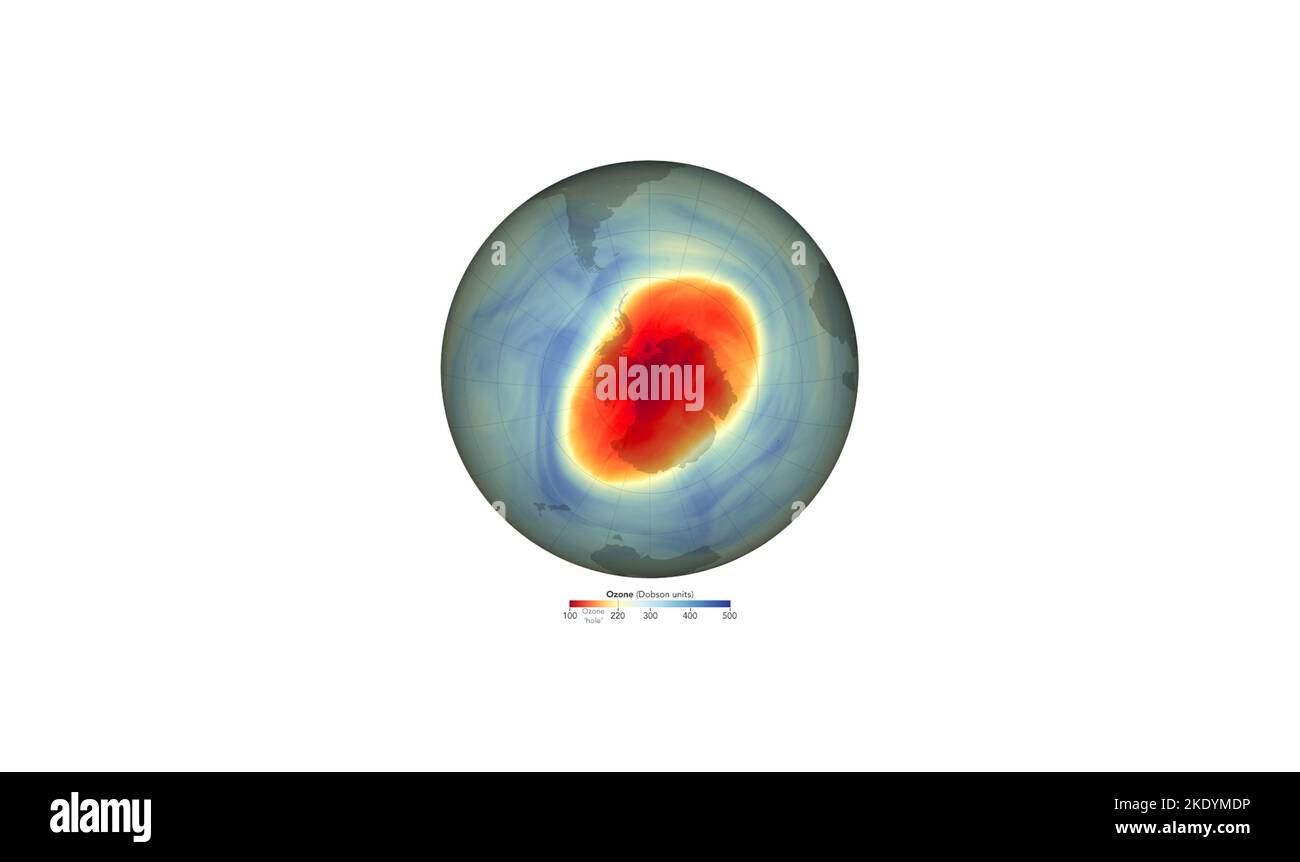 El agujero de ozono antártico anual alcanzó un área promedio de 23,2 millones de kilómetros cuadrados entre el 7 de septiembre de 2022 y el 13 de octubre de 2022. Este agotador Foto de stock