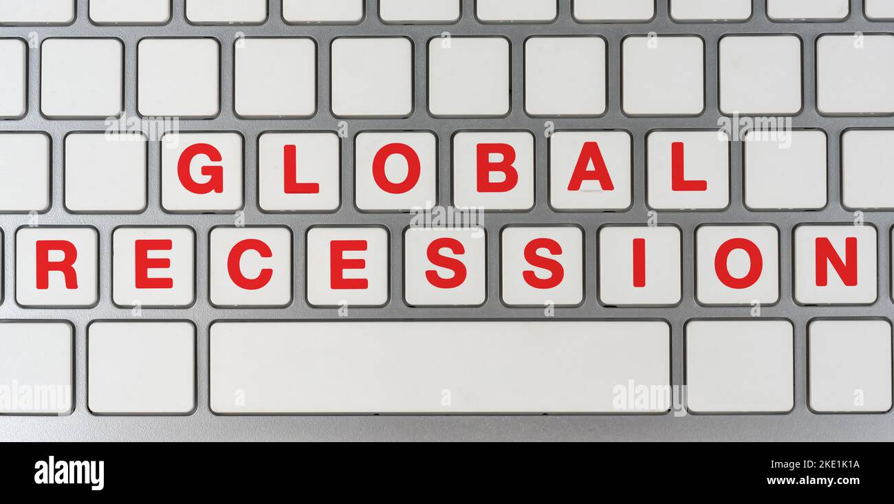 Recesión global en el teclado del ordenador Foto de stock