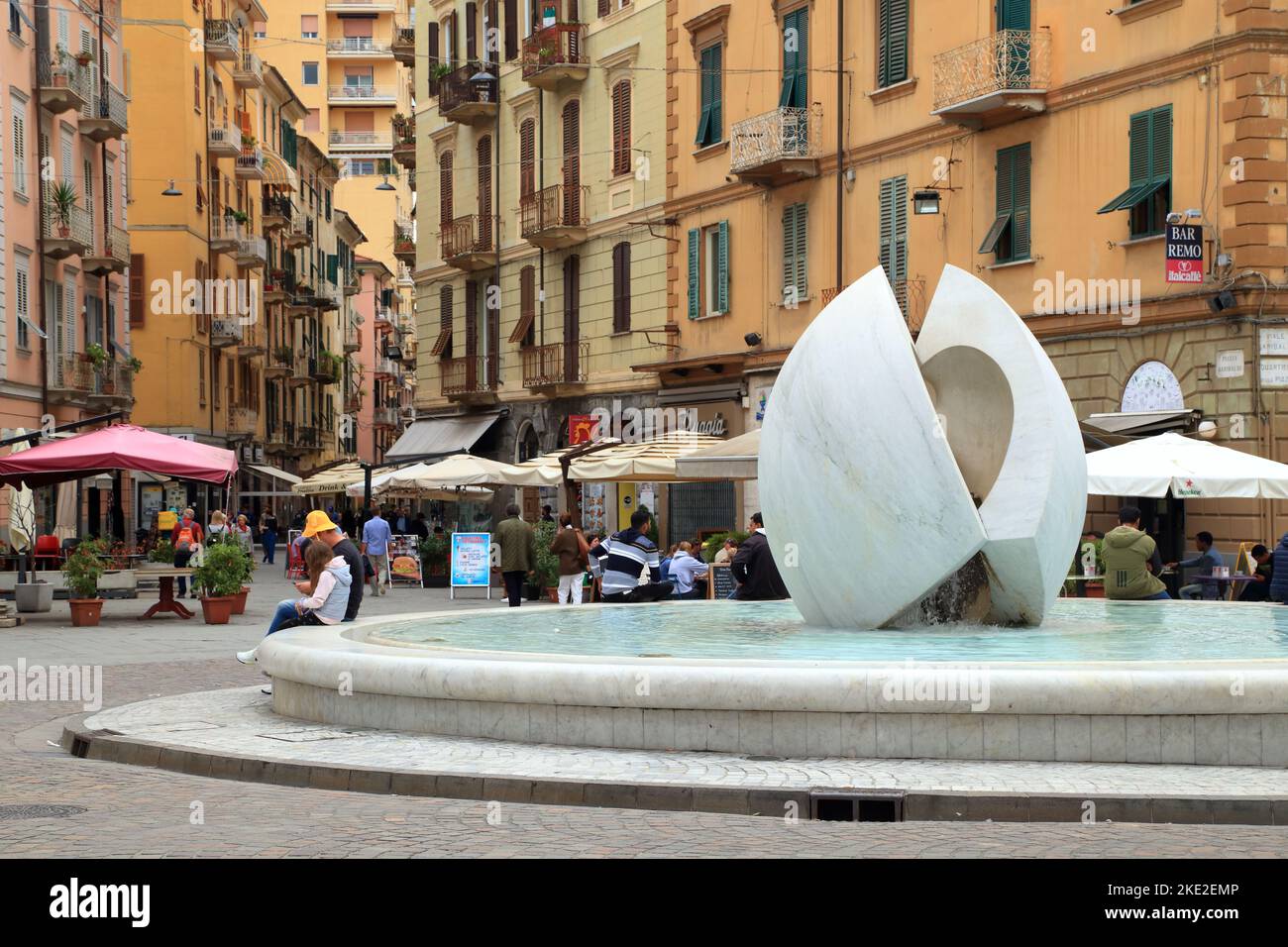 Fuente de agua - Fontana di Piazza Garibaldi, La Spezia Foto de stock