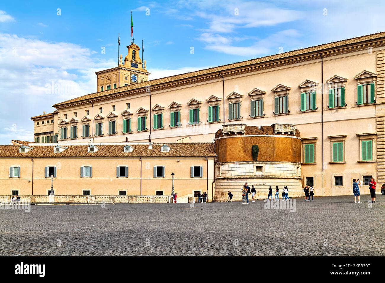 Roma Lazio Italia. El Palacio Quirinal es un edificio histórico, una de las tres residencias oficiales actuales del presidente de la República Italiana Foto de stock