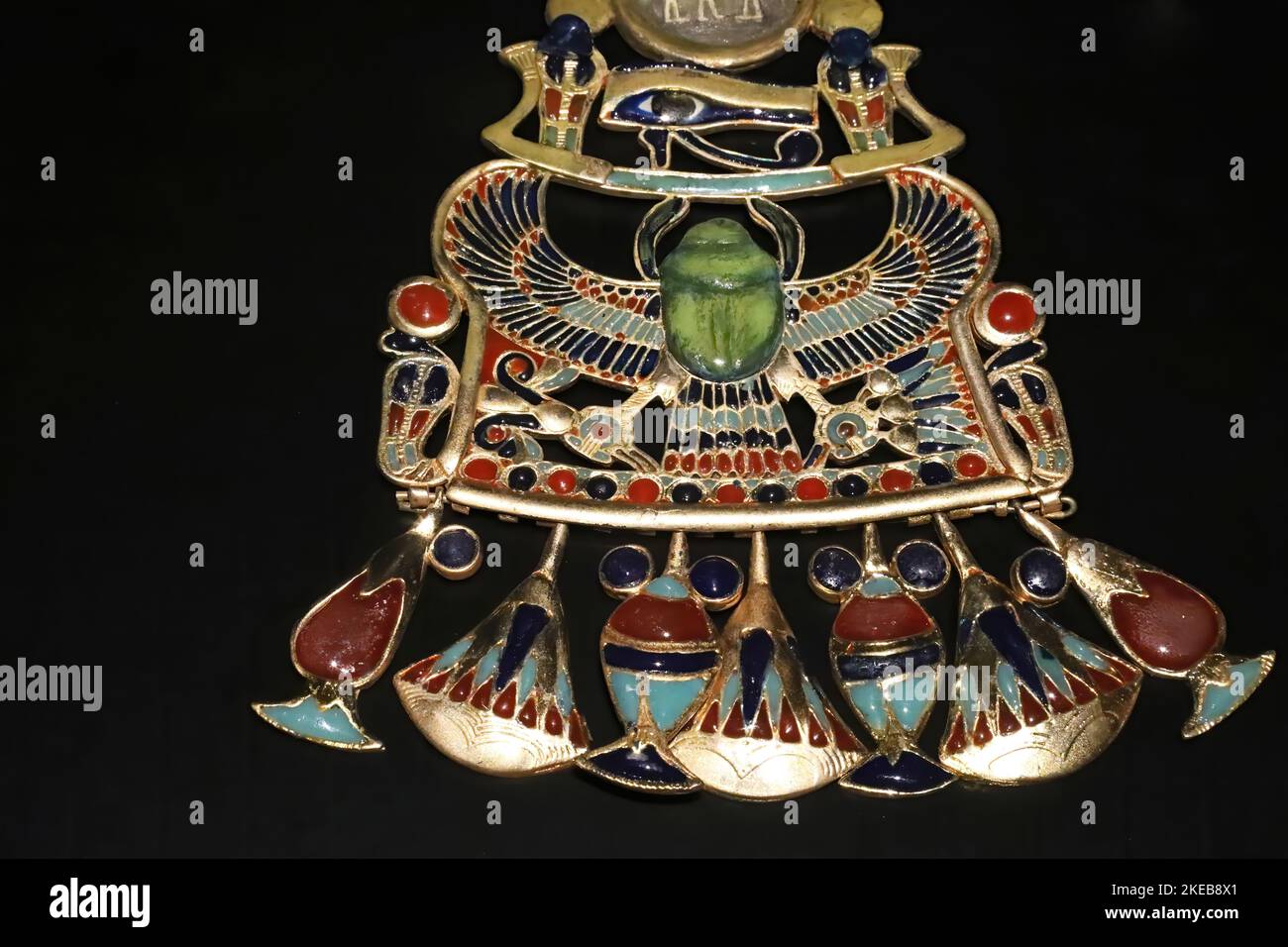 Collar pectoral de la tumba de Tutankhamon Foto de stock
