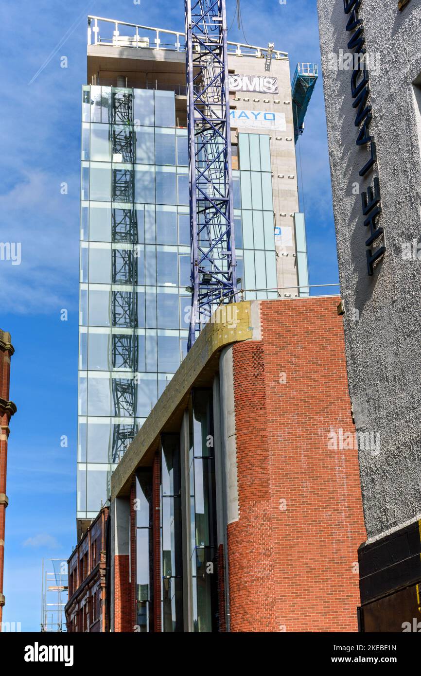 El bloque de oficinas Glassworks (en construcción), Back Turner Street, Northern Quarter, Manchester, Inglaterra, REINO UNIDO Foto de stock