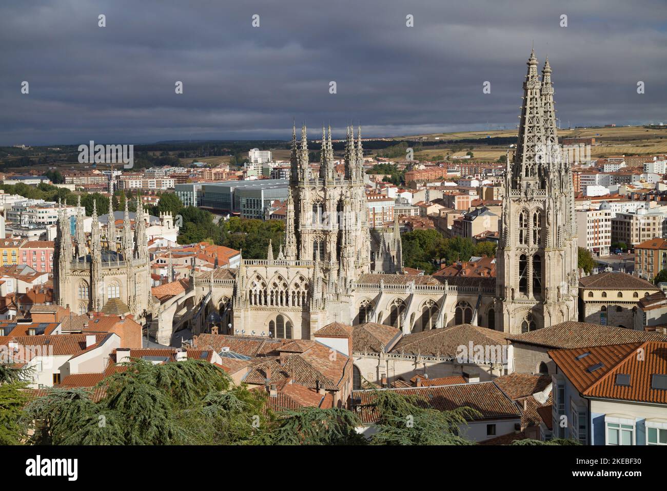 Catedral de Burgos desde el Castillo, España. Foto de stock