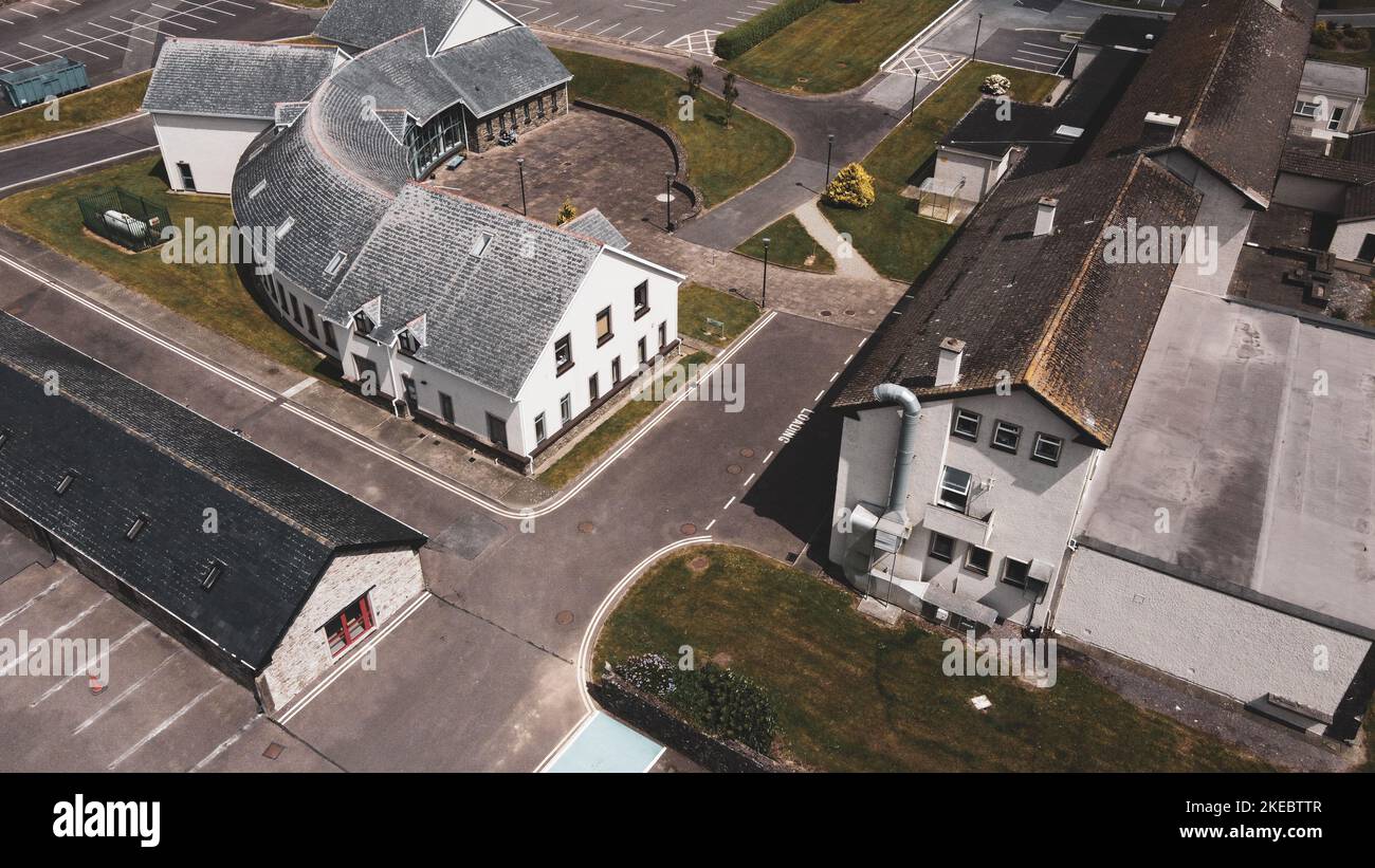 Condado de Cork, Irlanda, julio de 16. Vista superior del Colegio de Agricultura Clonakilty en Darrara. Foto de stock