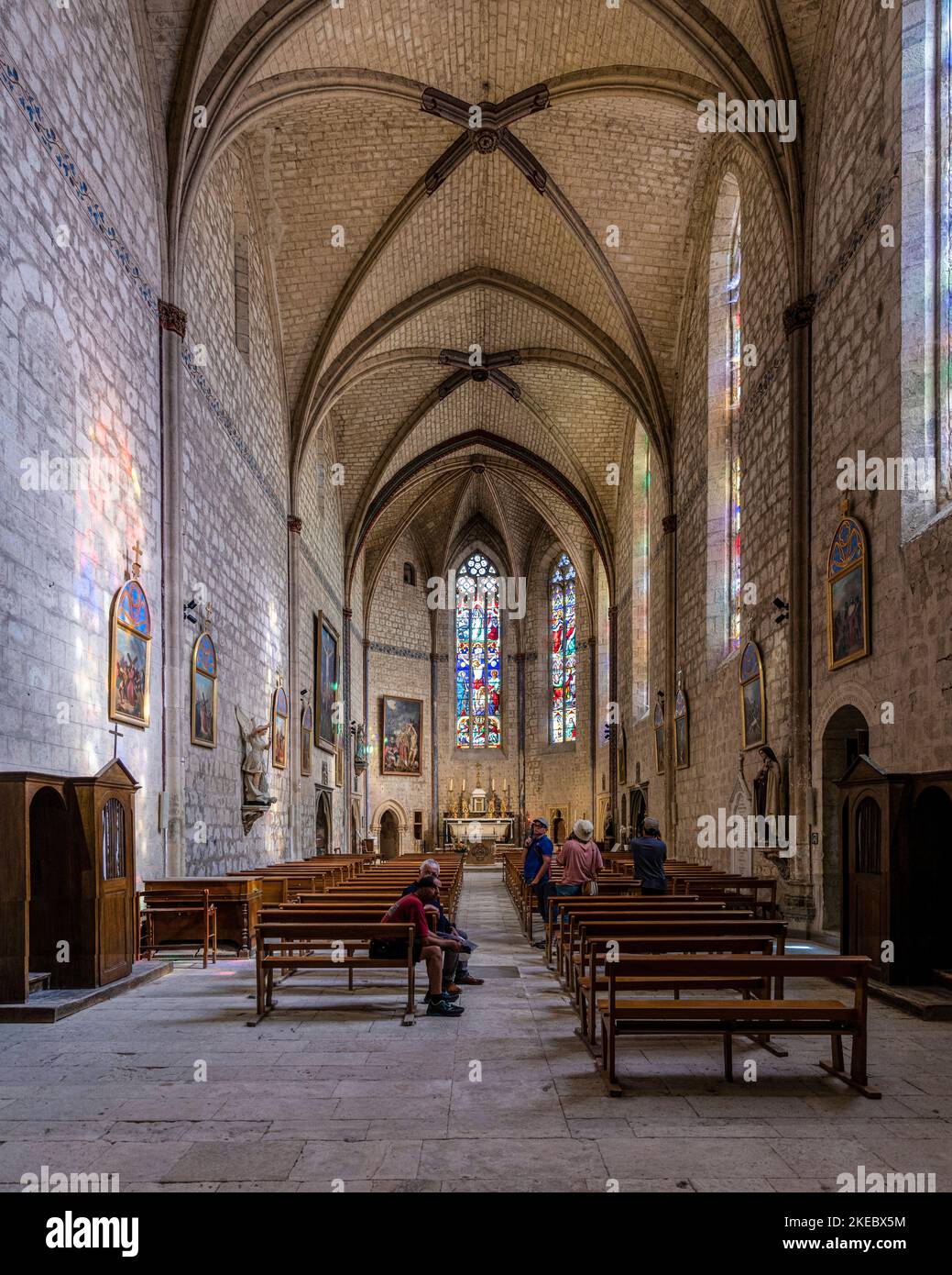 La colegiata de SaintPierre de La Romieu es un complejo que consta de