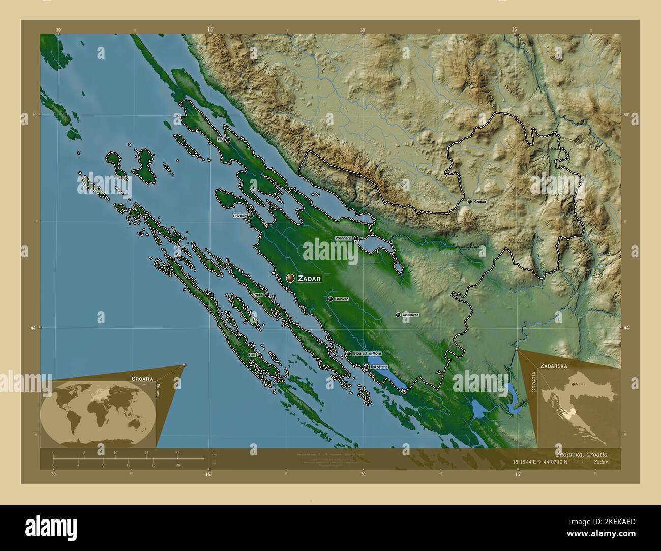 Zadarska, condado de Croacia. Mapa de altura en color con lagos y ríos