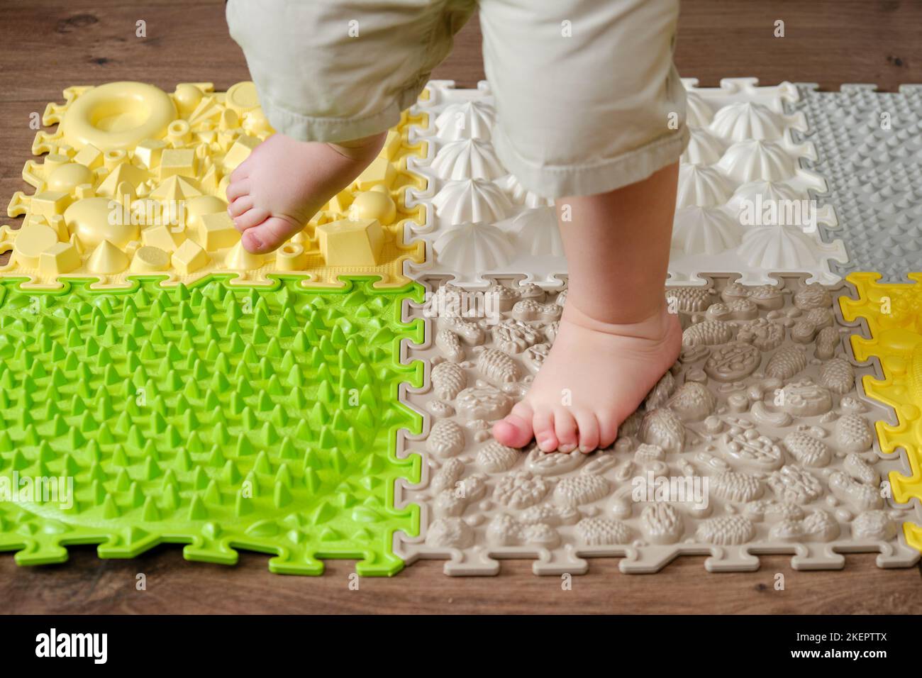 Colchoneta de masaje de pies para bebés pequeños, ejercicios para piernas,  alfombra de masaje ortopédico, prevención de pies planos