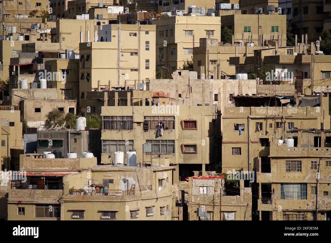 Imágenes cercanas de edificios en Amman, Jordania. Foto de stock