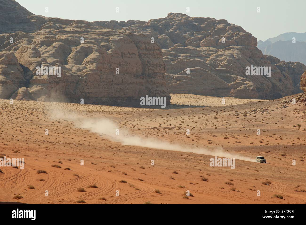 Desierto de Wadi Rum UNESCO Patrimonio Mundial Área protegida. Poblado por familias beduinas Foto de stock