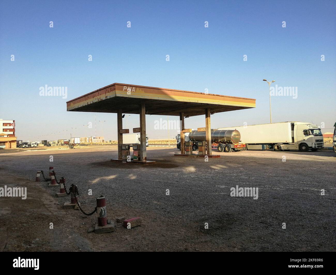 Marruecos, Sahara Occidental, Barbas, gasolinera Foto de stock