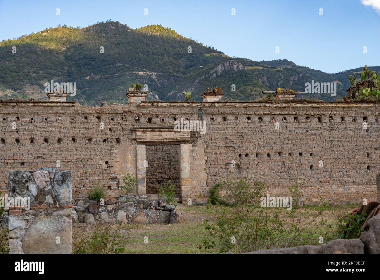 Ruinas de una hacienda colonial española construida en 1584 en Xaaga