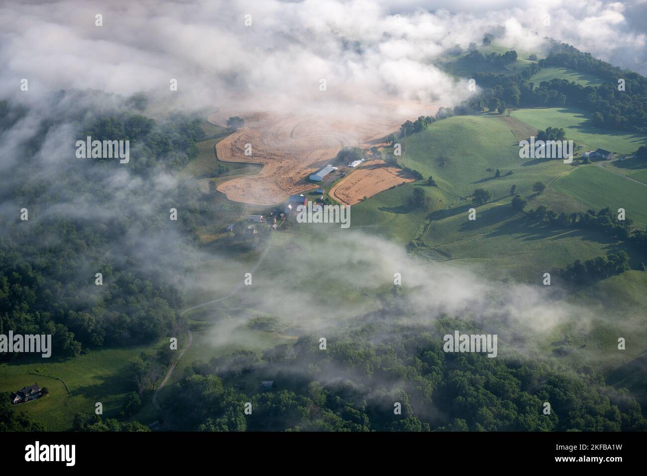 Vista aérea de las tierras de labranza en el condado de Harford Foto de stock