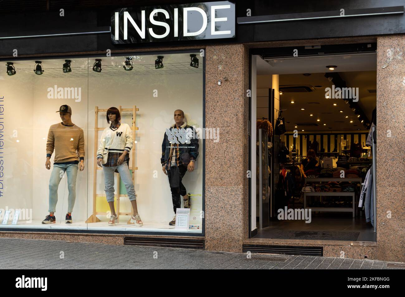 Ropa tienda inside fotograf as e im genes de alta resoluci n