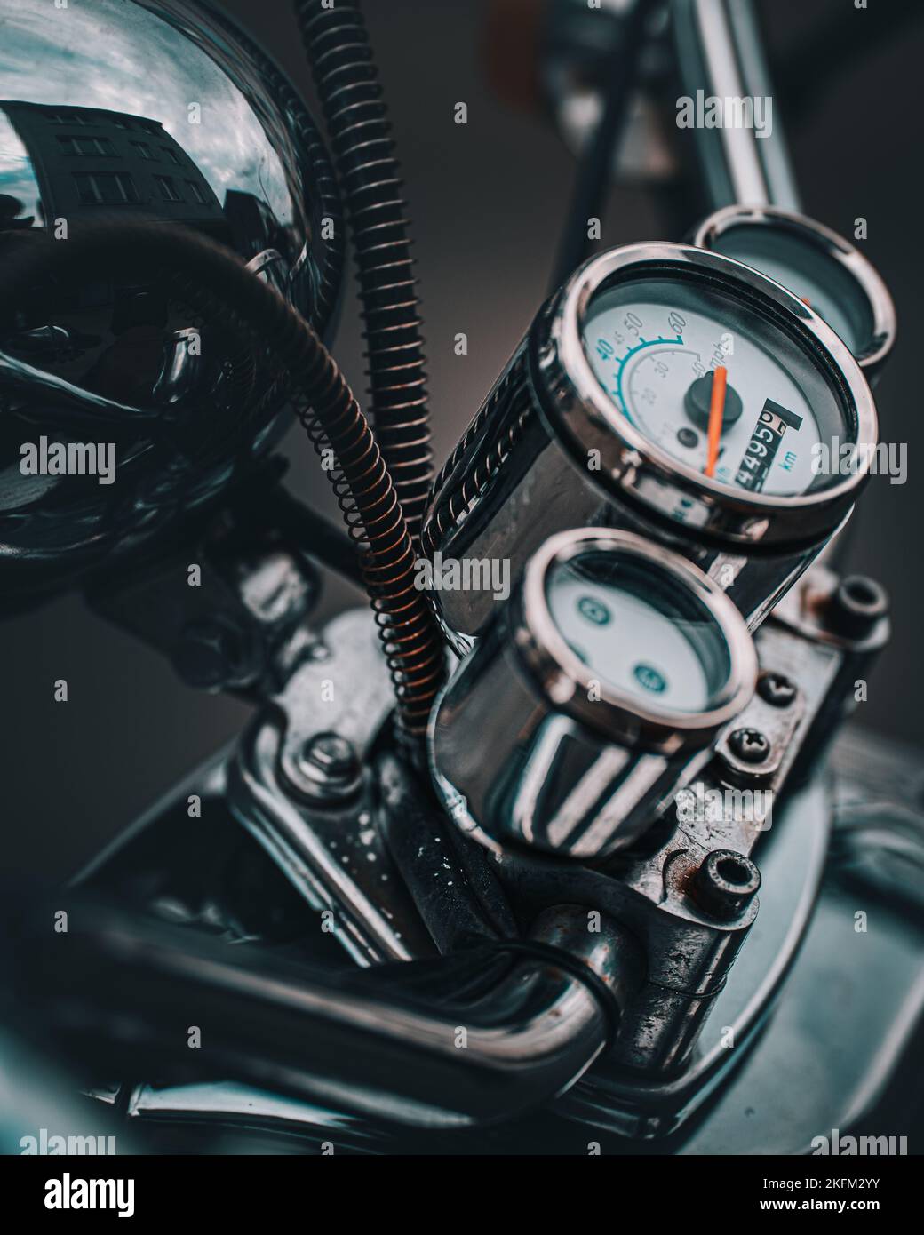 Velocímetro moto negro Imágenes recortadas de stock - Alamy