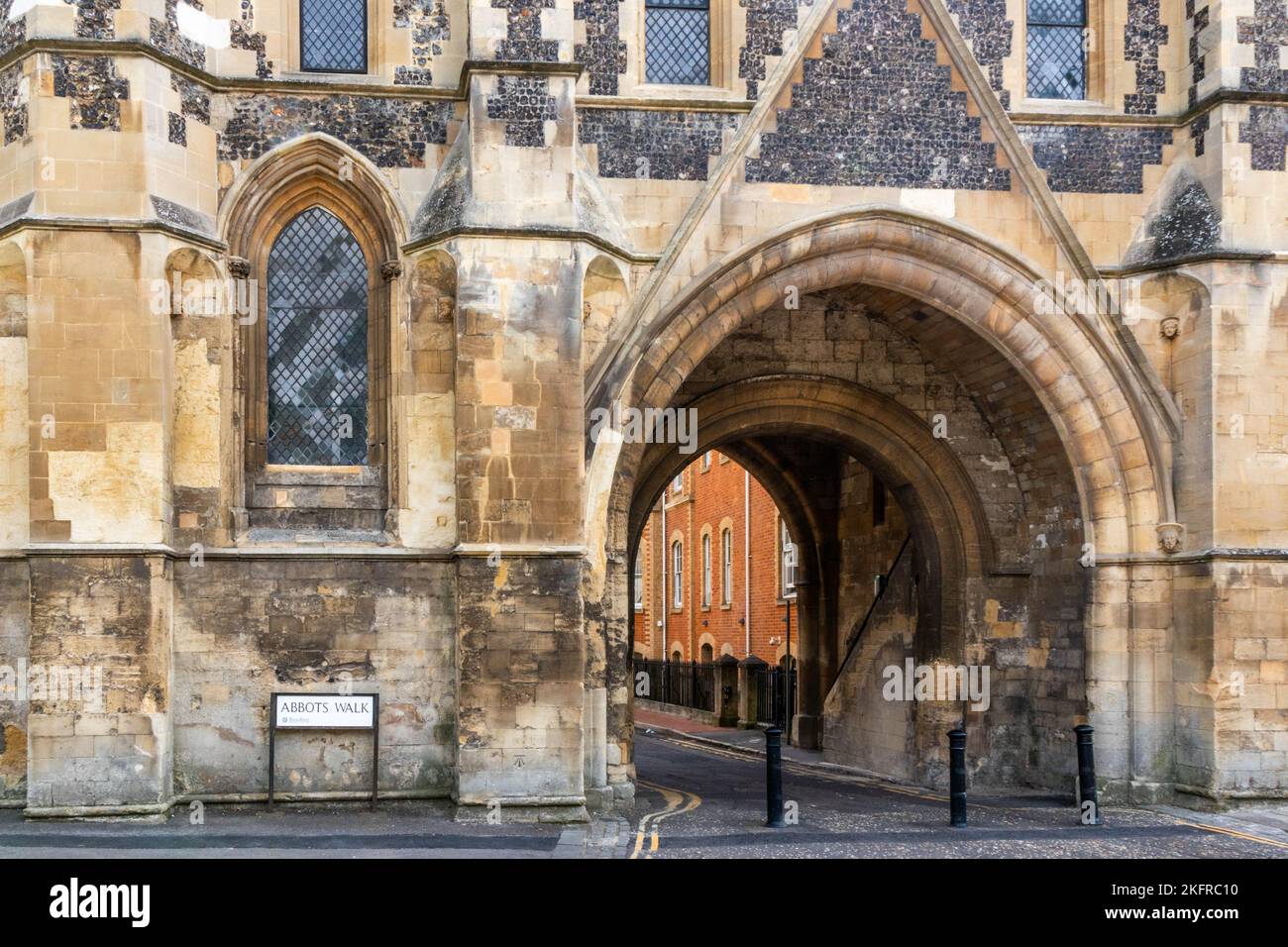 El Abbey Gateway, Abbots Walk, Reading, Berkshire, Inglaterra Foto de stock