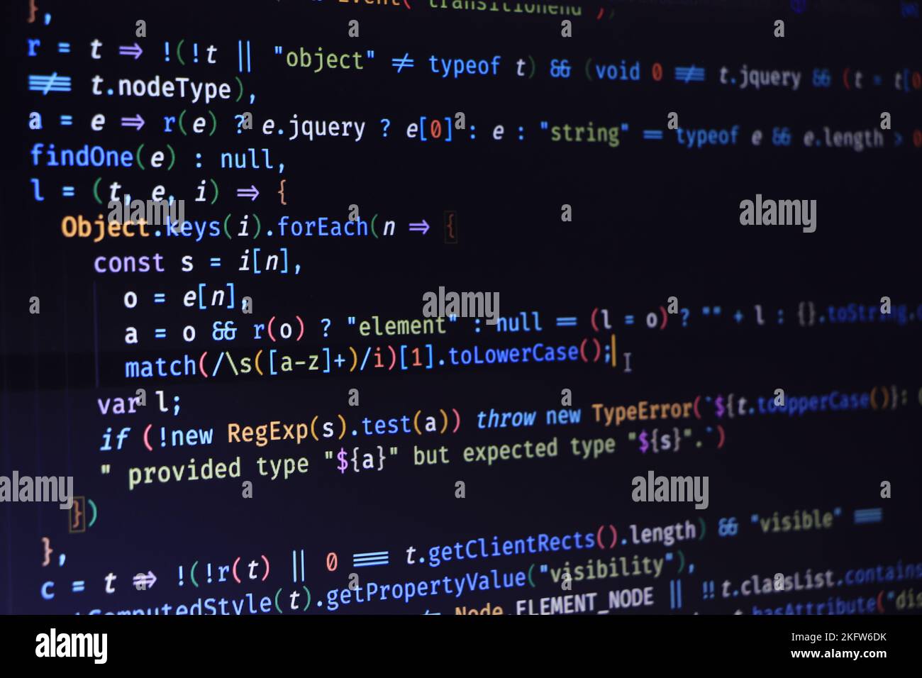 Código de programación del desarrollador de software. Código de secuencia de comandos de equipo abstracto. Foto de stock