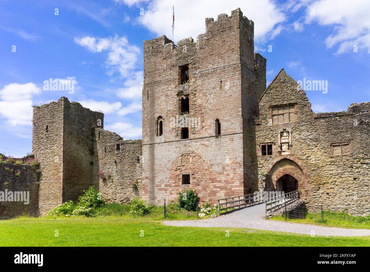 Ludlow Shropshire Castillo de Ludlow Gran Hall Castillo de Ludlow Shropshire Inglaterra Reino Unido Europa Foto de stock