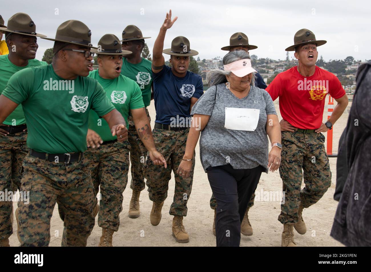 Un participante del Boot Camp Challenge corre en una carrera en Marine