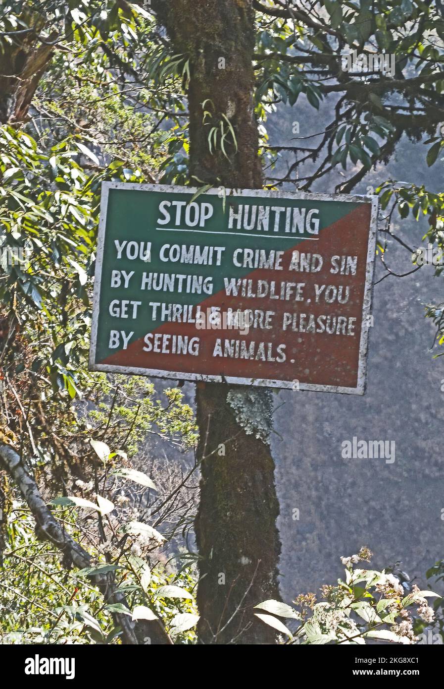 Firme puesto para arriba para desalentar la caza de Arunachal Pradesh, India Enero Foto de stock