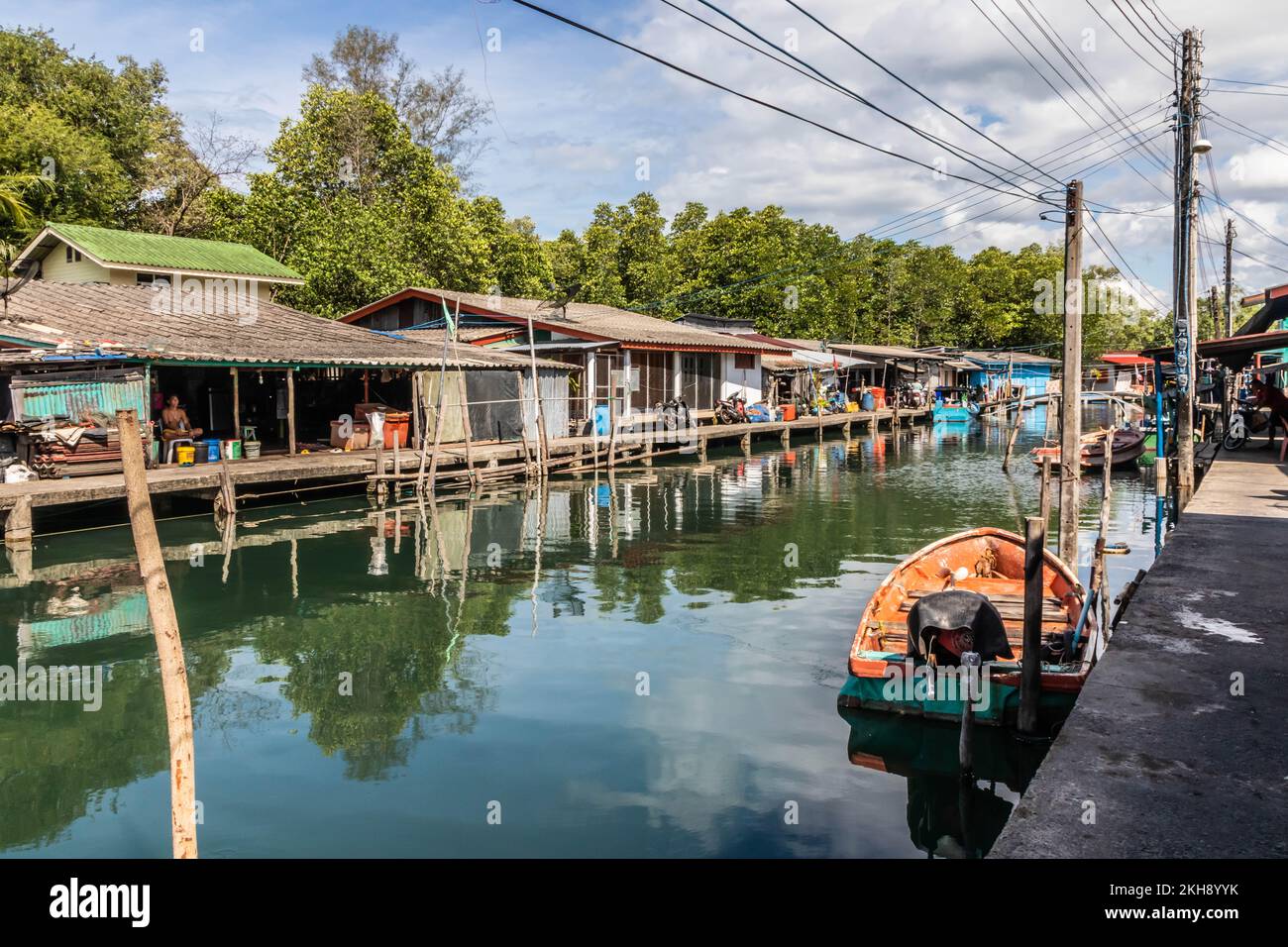 Típico pueblo pesquero tailandés, Trat, Tailandia Foto de stock